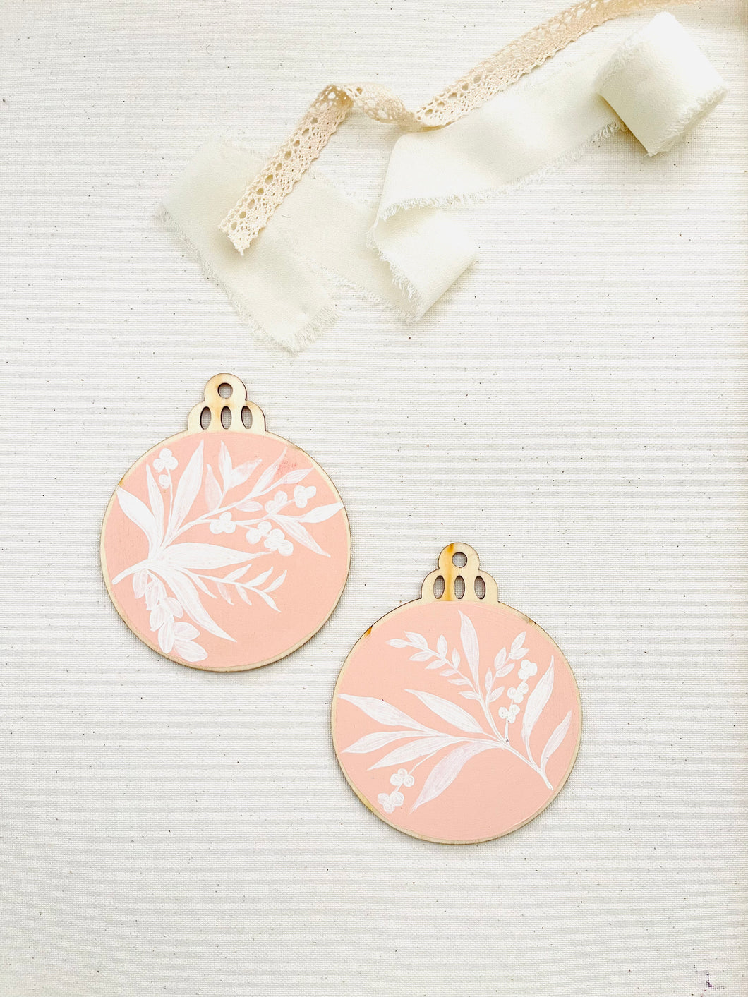 wood sliced ornaments | white + coral florals set