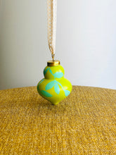 Load image into Gallery viewer, Holiday Ornament No. 5