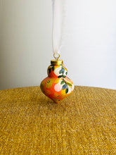 Load image into Gallery viewer, Holiday Ornament No. 4